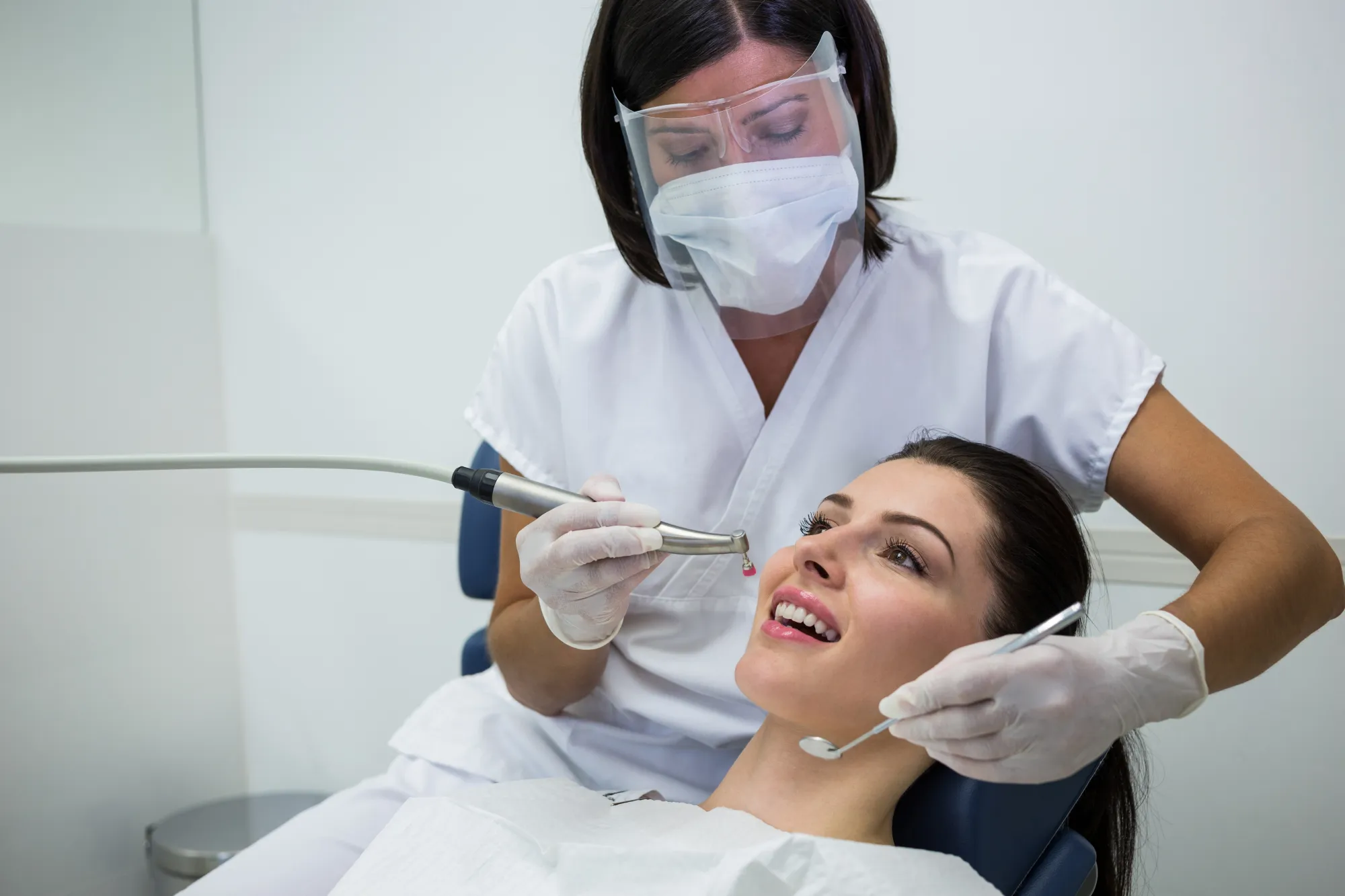 Cómo ser higienista dental en España: requisitos, estudios y salidas